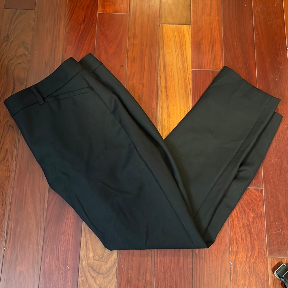 WHBM The Slim Ankle black pant